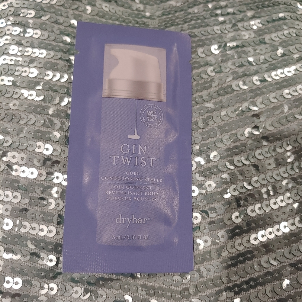 Drybar gin twist